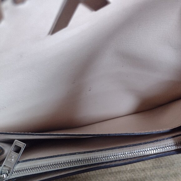 💯% Authentic Louis Vuitton Cuir Plume Wallet/Crossbody BICOLOR Dune/Taupe - Picture 6 of 14